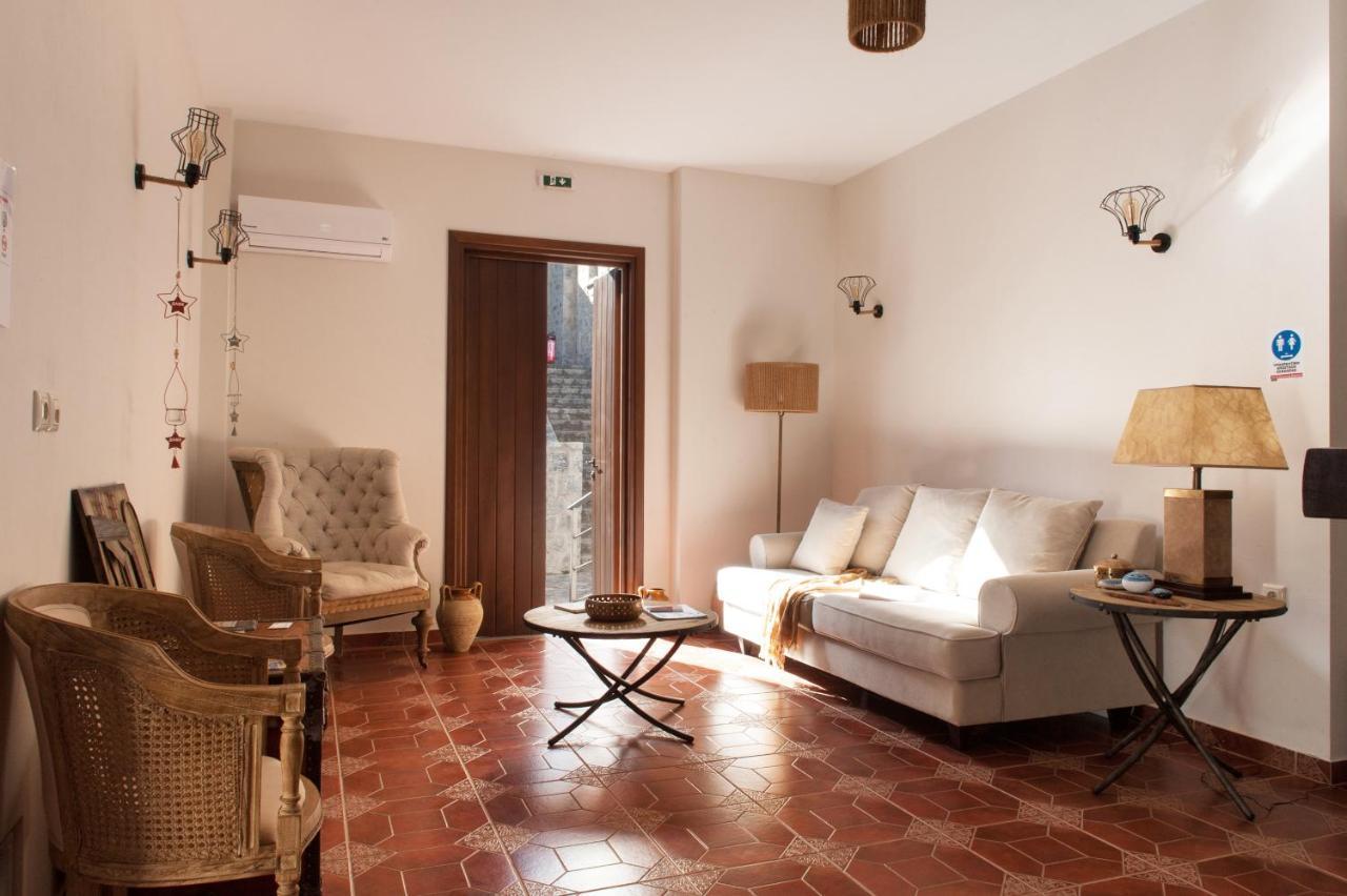 Kamares Villas Luaran gambar